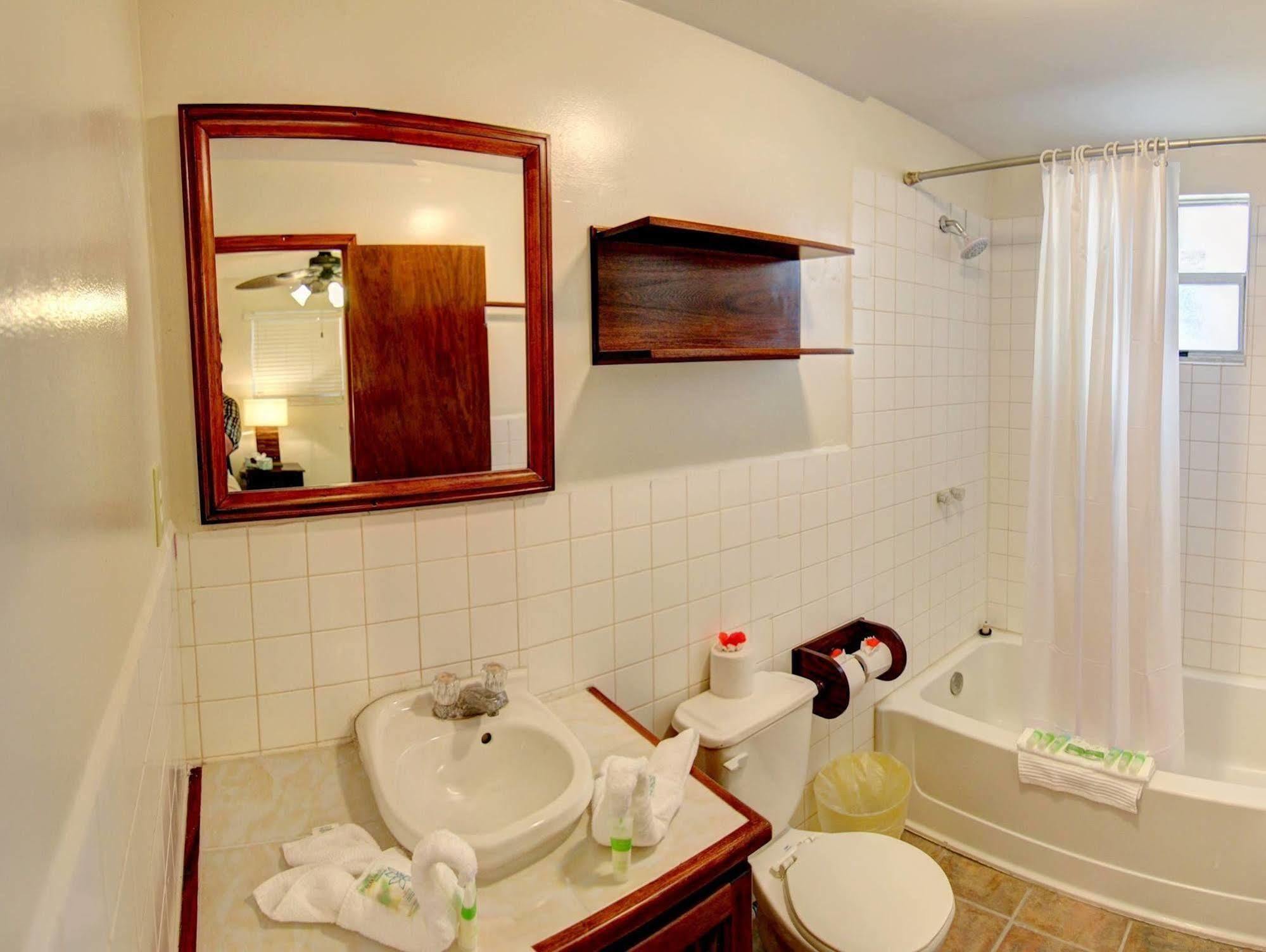 Turneffe Atoll Blackbird Caye Resort מראה חיצוני תמונה