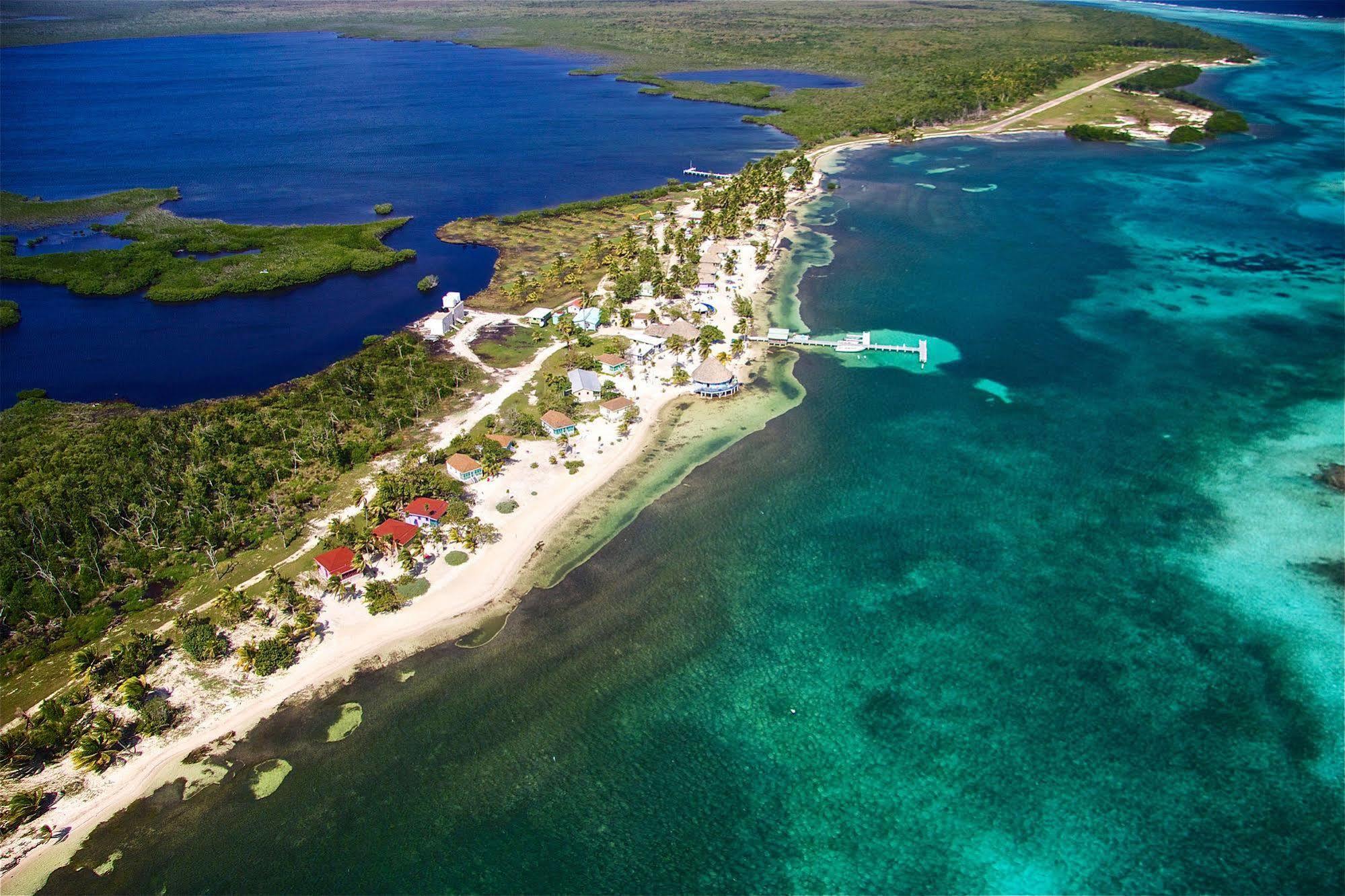 Turneffe Atoll Blackbird Caye Resort מראה חיצוני תמונה
